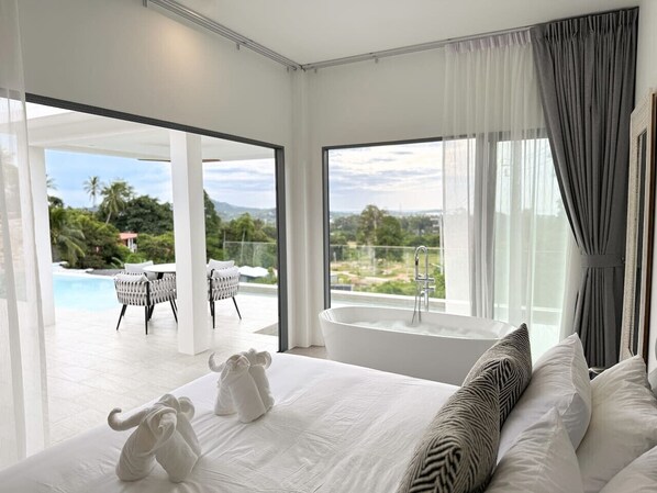 2 bedrooms, desk, free WiFi, bed sheets