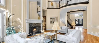 11 rooms 12 beds 11580 sqft large house nearby airport