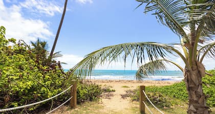 3-bedroom apartment in perfect Palmas del Mar with pool and beach access