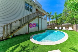A heated pool - Paradise on Pine (Anna Maria)