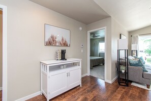 3 chambres, fer et planche à repasser, lit parapluie, Wi-Fi gratuit