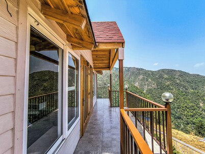 Serene 2-bedroom cabin in Kotdwar