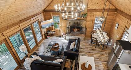 Golf Resort Cabin w Hot Tub Firepit Pool