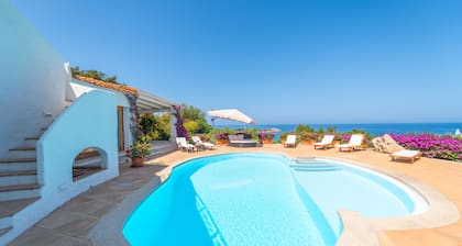 Luxury Villa Romazzino with private pool