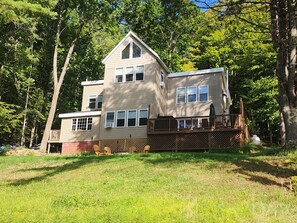 Exterior - Spacious, modern, home by the lake (Northville)