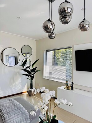 Appartement, 2 slaapkamers, roken, balkon | Woonkamer