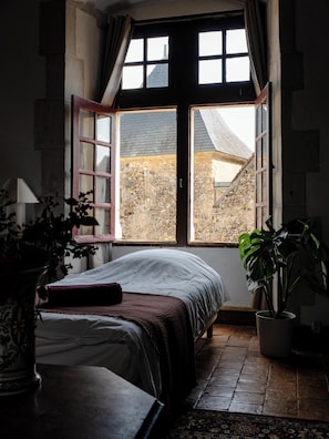 10 chambres, fer et planche Ă repasser, Wi-Fi, draps fournis
