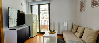Discover Trazona from This Central & Peaceful Flat