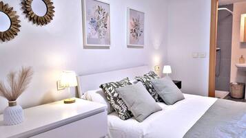 1 Schlafzimmer, Schreibtisch, WLAN, Bettwäsche