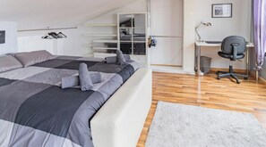 2 dormitorios, escritorio, wifi y ropa de cama