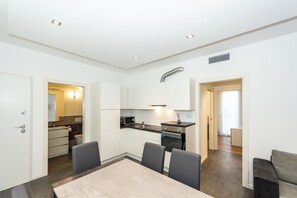 Interior - Cozy 2-bedroom apartment, in residence with swimming pool 500 meters from the sea (Veneto)