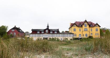 Aaroesund Badehotel