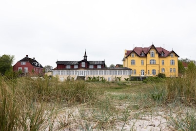 Aaroesund Badehotel