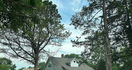 Farm Fresh Escape! 3BR Rural Retreat with Modern Amenities – Savanna, IL