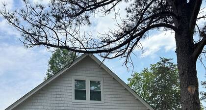 Farm Fresh Escape! 3BR Rural Retreat with Modern Amenities – Savanna, IL