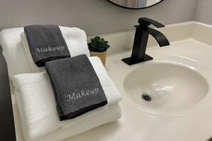 House (3 Bedrooms) | Floor plan