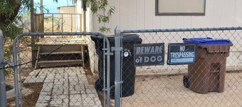 Cozy 2-bedroom mobile home in charming Eloy with AC