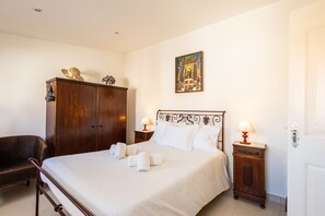 House, Smoking | 3 bedrooms - Casa do Pisco in S o Martinho do Porto (Alcobaça)