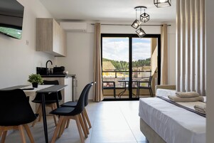 In-room safe, blackout drapes, soundproofing, free WiFi