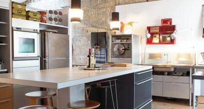 Air-conditioned duplex loft in the heart of Bordeaux