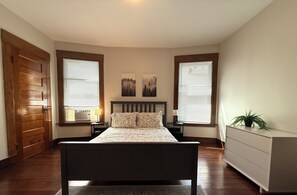 3 chambres, fer et planche à repasser, Wi-Fi gratuit, draps fournis