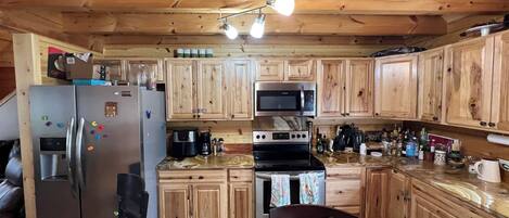 Microondas, horno y parrilla de estufa