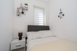 2 chambres, accès à Internet, literie fournie