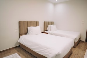 9 bedrooms, WiFi, bed sheets