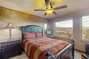 3 間睡房、熨斗/熨衫板、上網、床單