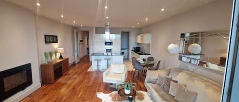 Televisor i llar de foc