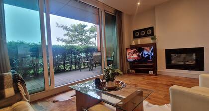 Slick & Stylish - Large 1Bd in Heart of Cork City