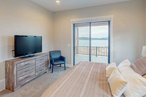 5 habitaciones, tabla de planchar con plancha, wifi y ropa de cama 