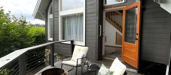 Waterfront Escape with Mountain Views, Loft & Coastal Charm