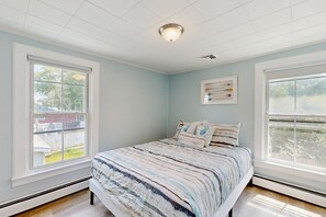 4 bedrooms, Internet, bed sheets