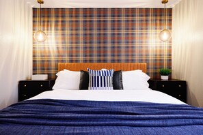 4 Schlafzimmer, Schreibtisch, Bügeleisen/Bügelbrett, Reisekinderbett