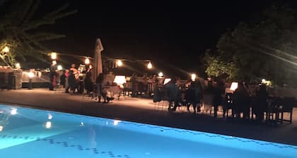 9-bedroom bed & breakfast in marvelous Muğla with AC, WiFi