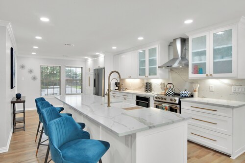 Modern Family Retreat with Outdoor Oasis in lovely Sherman, TX