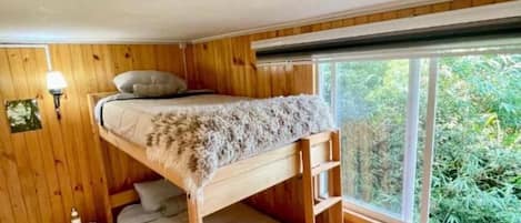 Tomannsrom – basic, hageutsikt | Wi-fi (inkludert)