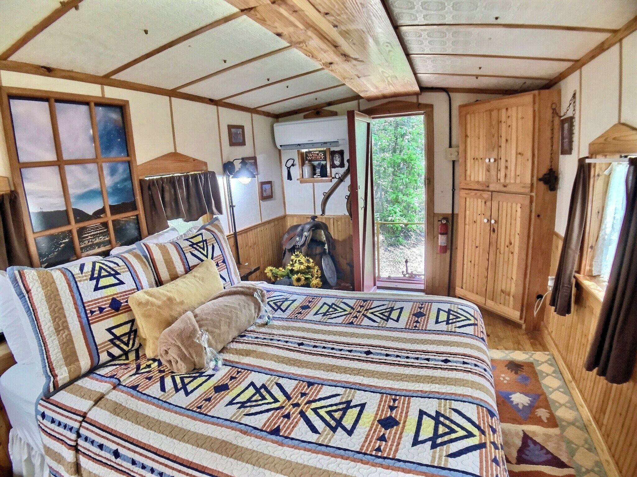 1 bedroom, iron/ironing board, bed sheets