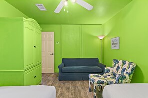 House, 1 Queen Bed (WhimSea Retreat) | Interior