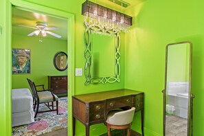 ハウス クイーンベッド 1 台 (WhimSea Retreat) | 2 室のベッドルーム