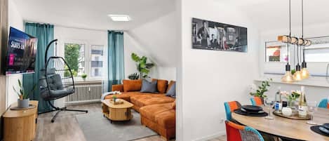 スマートテレビ、PC モニター