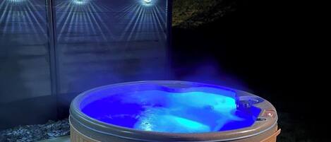 Bain à remous extérieur