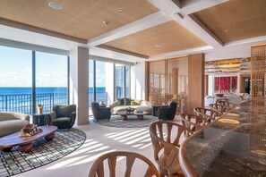 4 bars, bar en bord de piscine