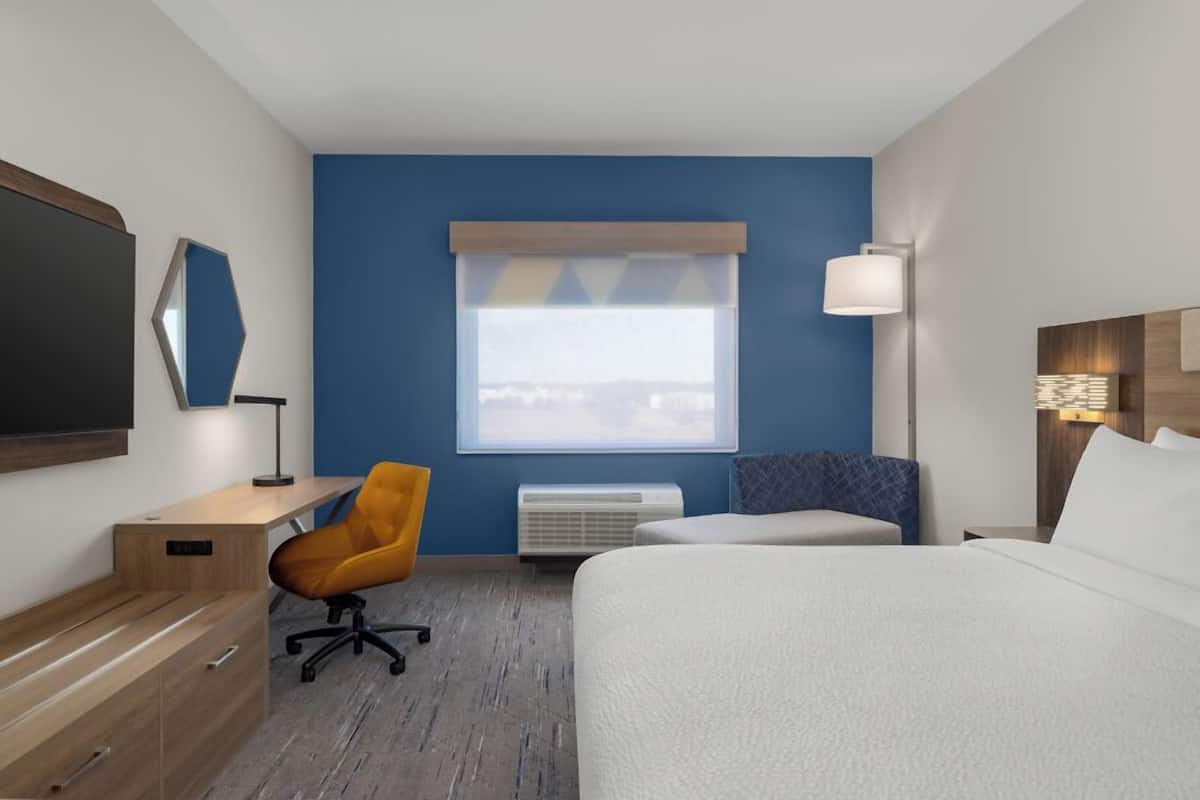 Blackout curtains, iron/ironing board, free WiFi, bed sheets