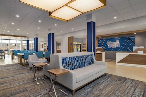 Holiday Inn Express And Suites Huntsville Northeast by IHG