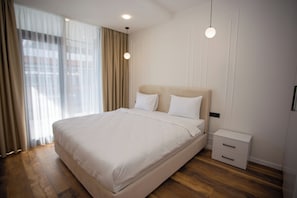 Deluxe Apartment, Sea View | In-room safe, iron/ironing board, free WiFi - Solis Residence Aparthotel (Batumi)