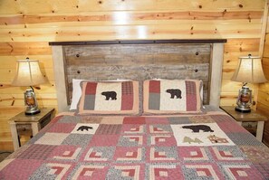 4 عدّة غرف نوم ومكواة/لوح كي وواي فاي مجانًا وملاءات أسرّة