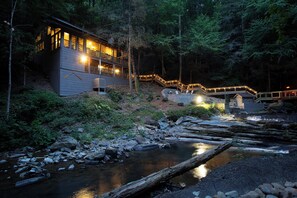 Unclassified image, 3 of 58, button - Enchanting Wooded Cabin w/ Game Room & Hot Tub (Pigeon Forge)
