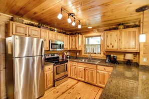 Fridge, microwave, dishwasher, coffee/tea maker